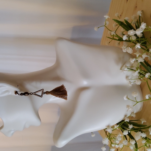 Vintage Style Tassel Earrings - Picture 3 of 4